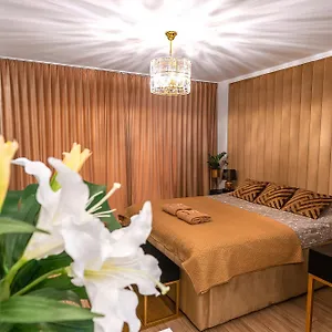 Apartment Versace Ksiecia Witolda, Breslau